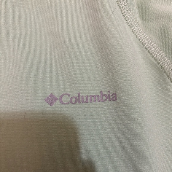COPY - Green Columbia Long Sleeve Athletic Shirt - Picture 4 of 4